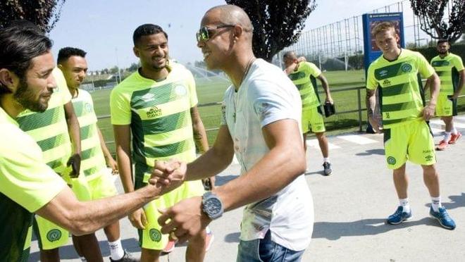 过于严苛而 过于严苛而